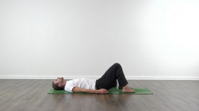 screenshot from online yoga class with yoga teacher at Yogateket yoga studio in Uppsala Sweden