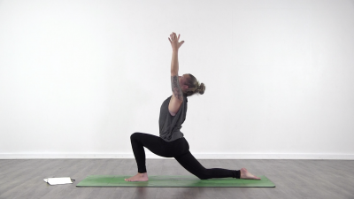 Linnea ahlgren yoga Uppsala low lunge pose